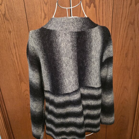 Vintage Studio Works Cardigan Sweater M Black Gray Ombre Stripe Knit Button VNec - Picture 11 of 13